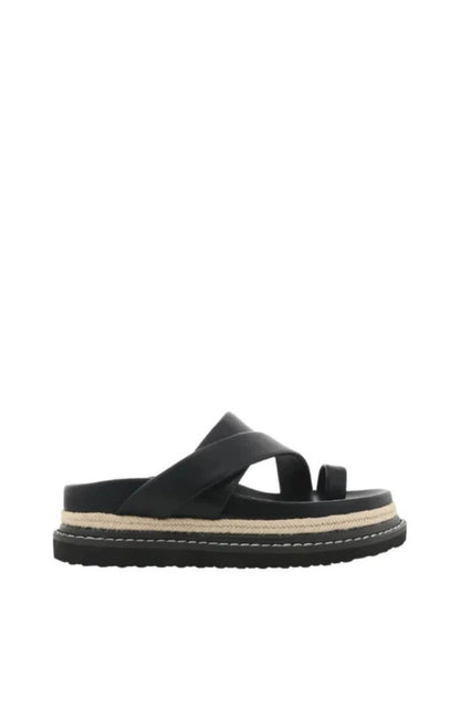 Armas Sandal